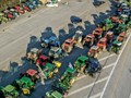 Kαλοκαιρινά μπλόκα από τους αγρότες